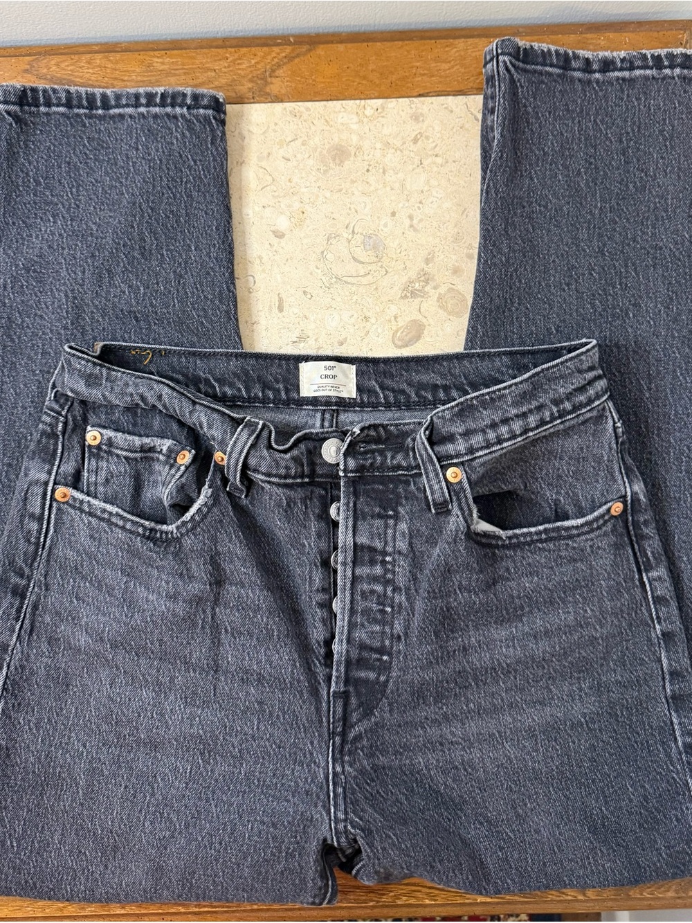 Levi's Women's High-Rise Black Crop Jeans